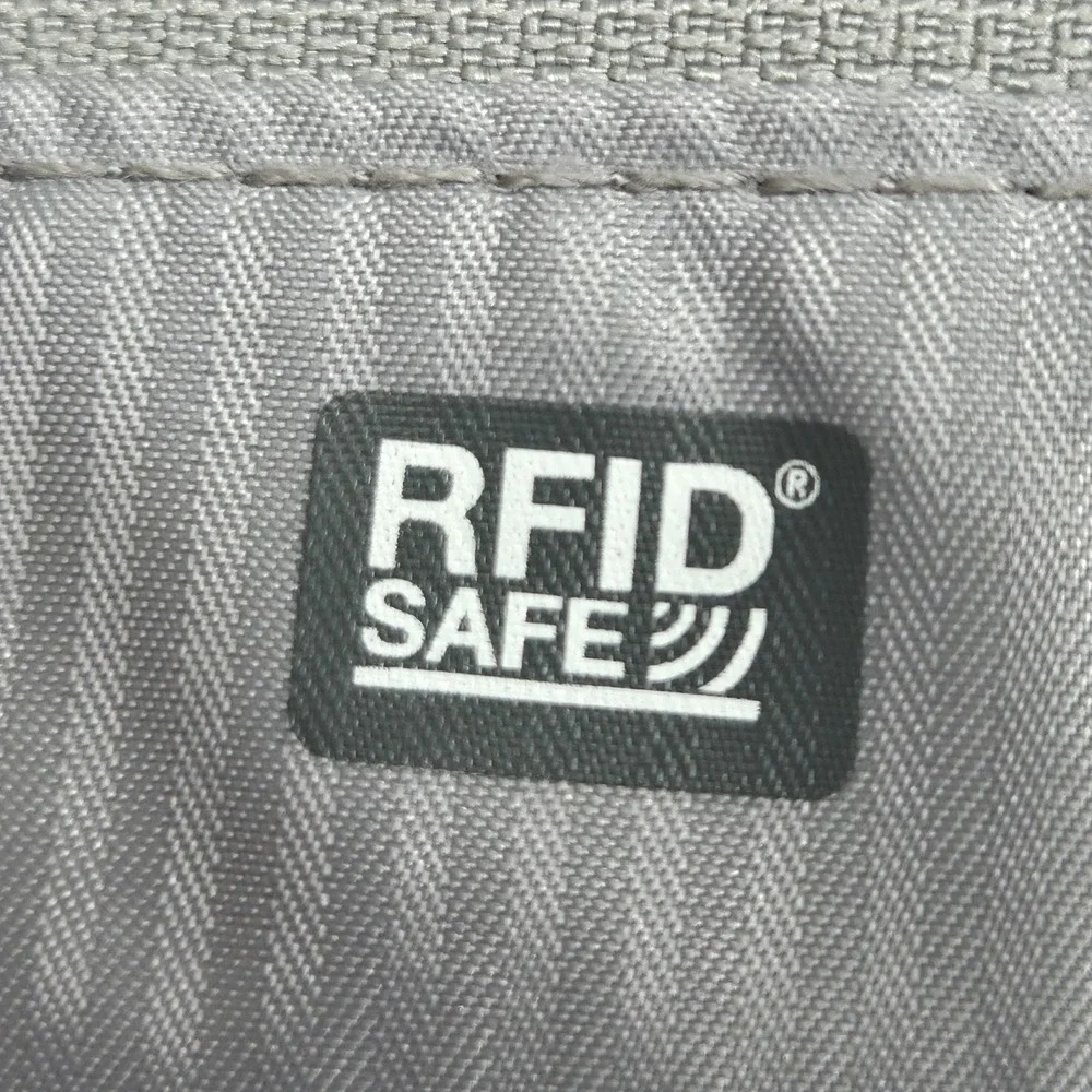 Pacsafe Metrosafe LS350 Anti-Theft 15L Backpack Black RFID Daypack 13